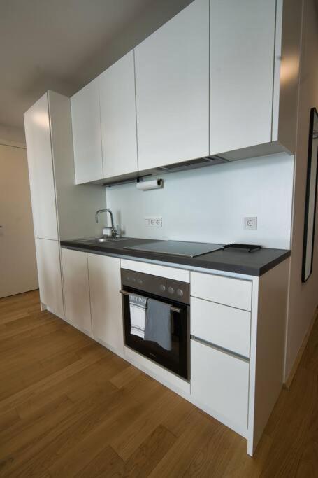 Modern Apartment Near Stadtpark Wiedeń Zewnętrze zdjęcie