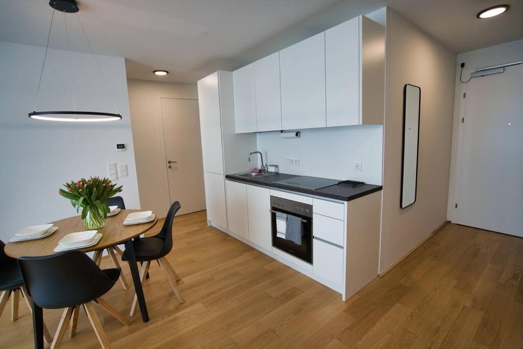 Modern Apartment Near Stadtpark Wiedeń Zewnętrze zdjęcie